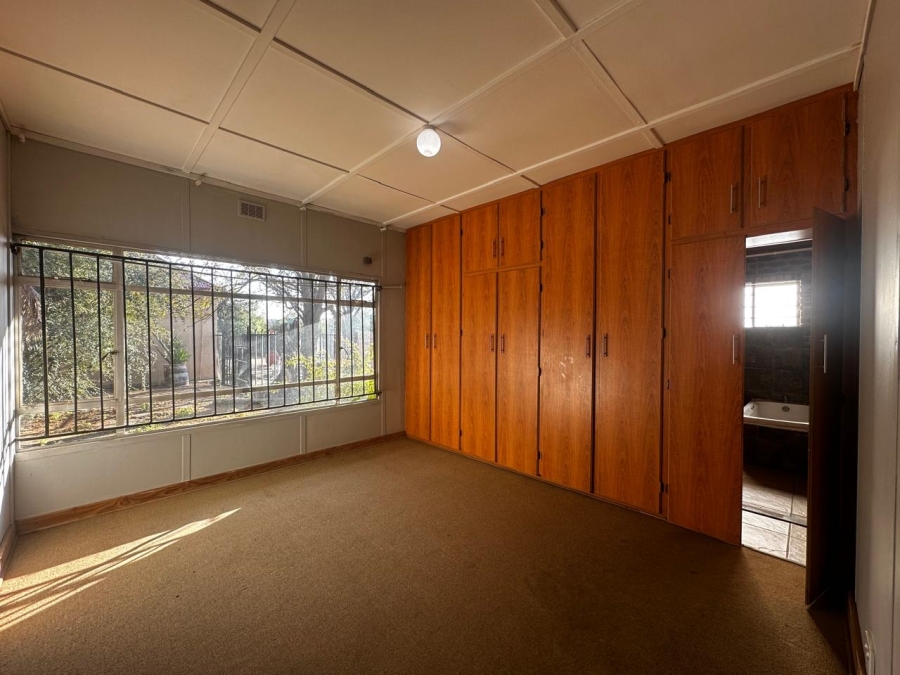 4 Bedroom Property for Sale in Dealesville Free State